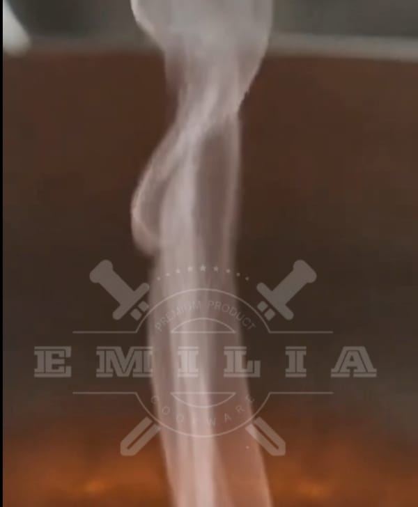 Emilia still 1