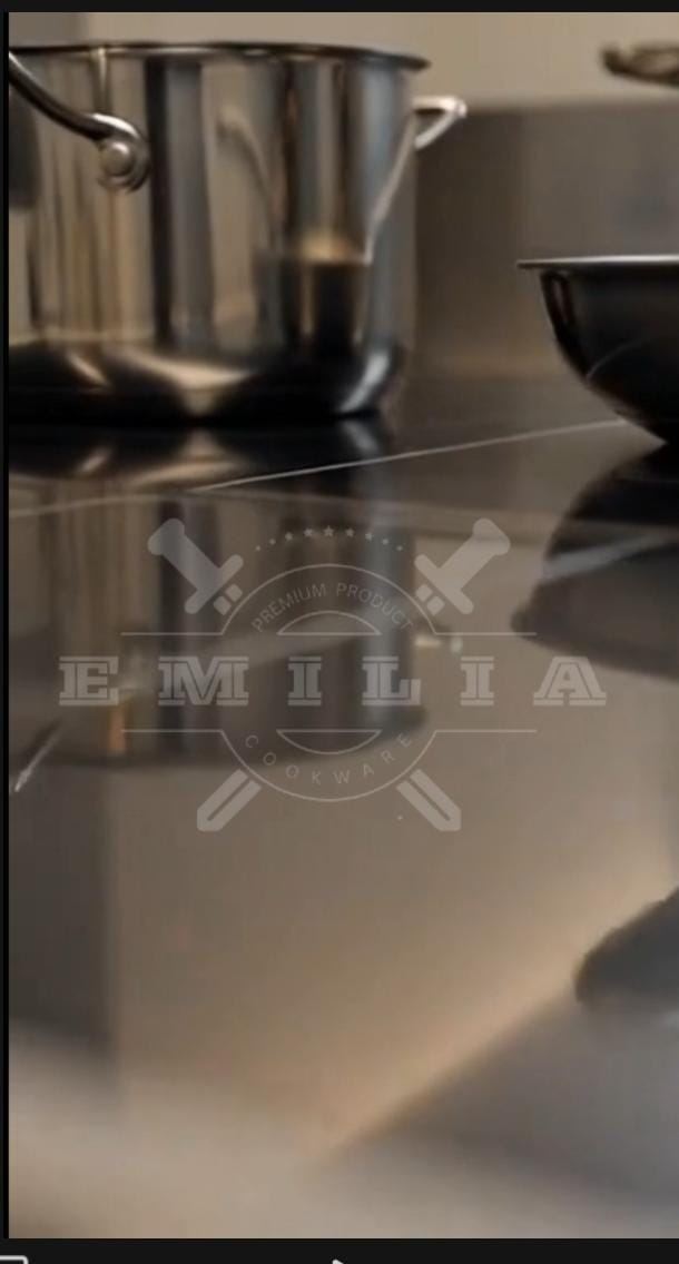 Emilia still 2
